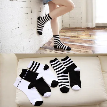 Naujas moterų vamzdis medvilninių kojinių juodos ir baltos spalvos dryžuotas serijos kojinės Classic laukinių moterų kojinės