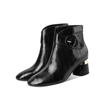 MLJUESE 2021 moterų batai karvės odos juodos spalvos dirželio sagtis žiemos trumpas pliušinis turas kulniukai batai dydis 34 - 41