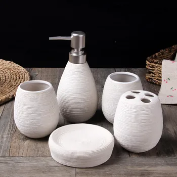Ranka pieštas Sanitarinę keramiką Penkių dalių Vonios Reikmenys Nustatyti Plovimo Taurės Nustatyti Plovimo Rinkinį Kūrybos