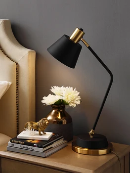 Šiuolaikinių LED stalo lempa vertikaliai aukso/juoda su stabilus vertikalus vertikalus skaitymo šviesa 